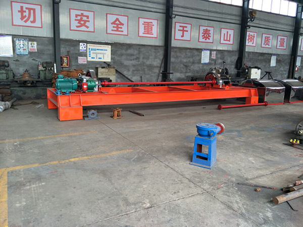 行走卷揚(yáng)啟閉機(jī)機(jī)